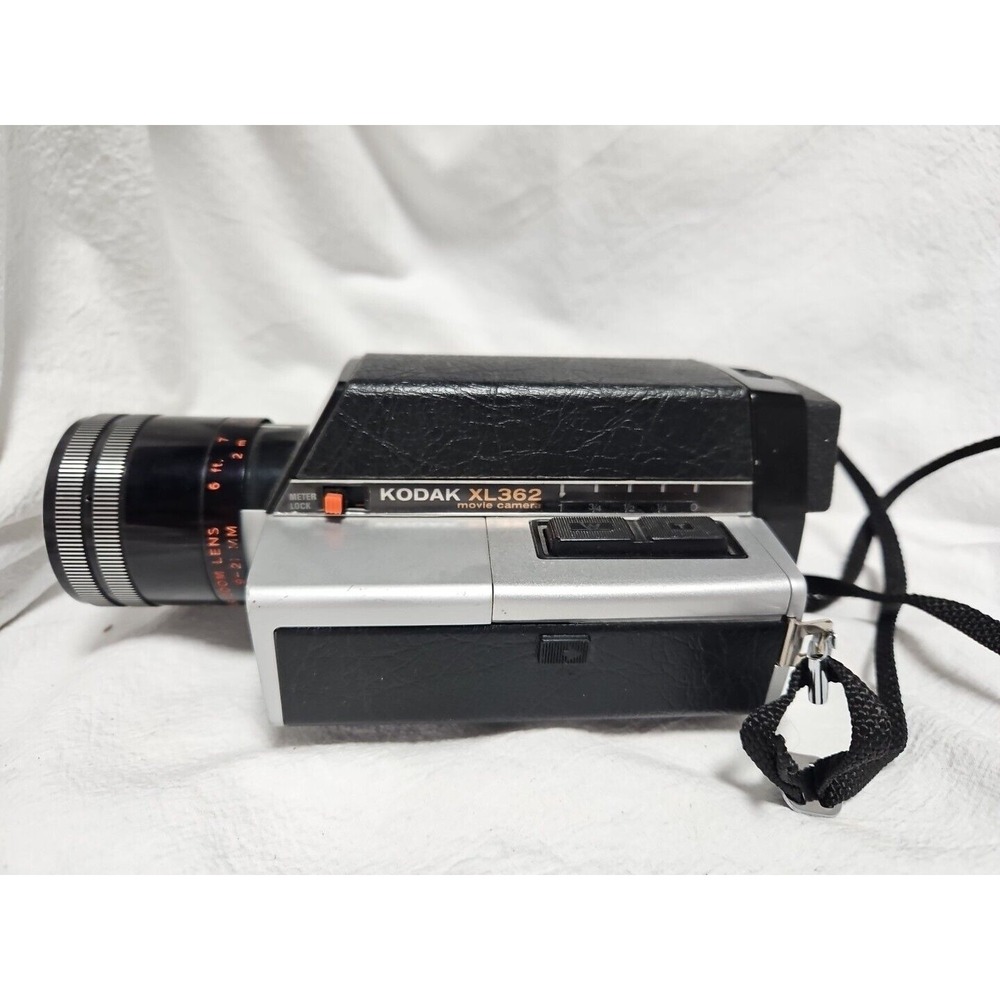 1973 Kodak XL 362 movie camera. Untested.‎ As-is
